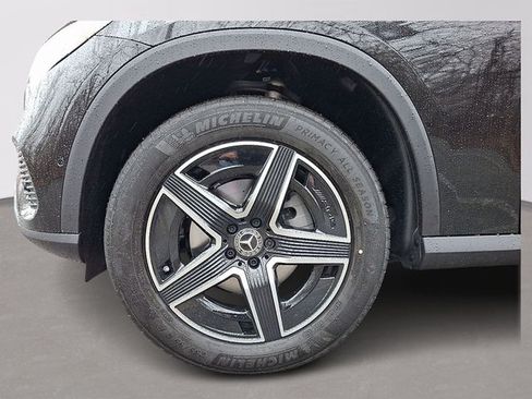 Used 2026 Mercedes-Benz GLC 300 4MATIC image 7