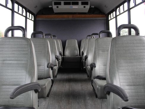 Used 2013 Ford E-450 and Econoline 450 Super Duty w/ Shuttle Bus Prep Pkg image 20