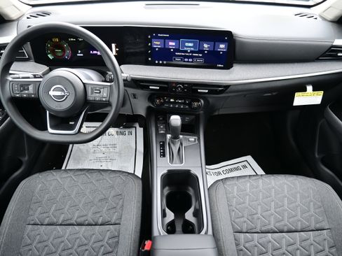 New 2026 Nissan Kicks SV image 16