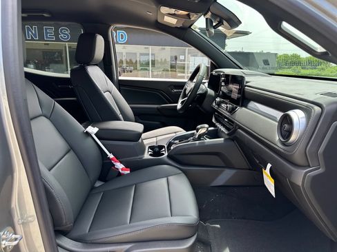 New 2026 Chevrolet Colorado LT w/ LT Convenience Package AWD/4WD image 39