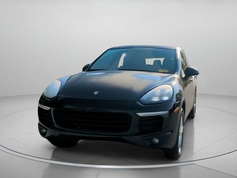 Used 2016 Porsche Cayenne AWD/4WD image 10
