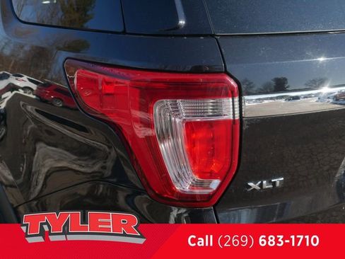 Used 2019 Ford Explorer XLT w/ Class III Trailer Tow Package image 13