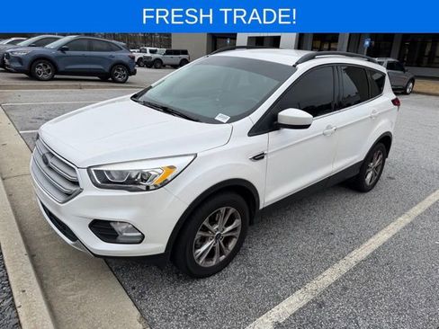 Used 2019 Ford Escape SEL image 1