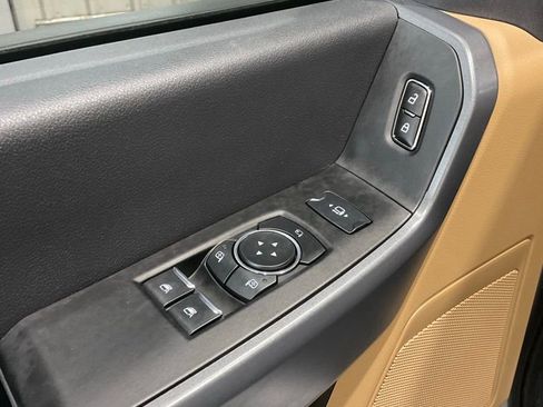 Used 2023 Ford F350 XLT w/ FX4 Off-Road Package image 7