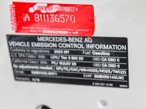 Used 2025 Mercedes-Benz C 300 Sedan image 28