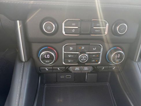 Used 2021 Chevrolet Tahoe LT RWD image 11