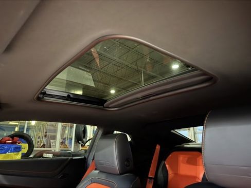 Used 2018 Chevrolet Camaro SS w/ Hot Wheels Edition image 8