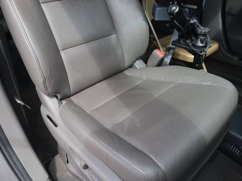Used 2011 Honda Odyssey EX-L image 36