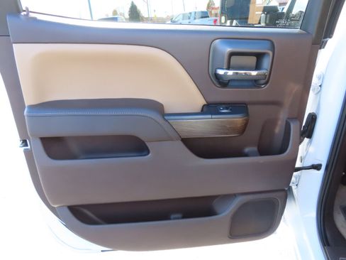 Used 2018 GMC Sierra 3500 Denali w/ Duramax Plus Package image 47