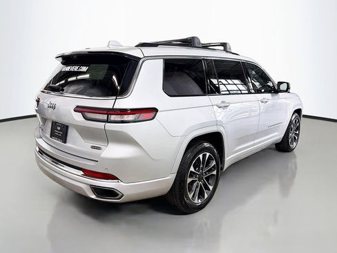 Used 2022 Jeep Grand Cherokee L Overland w/ Advanced Protech Group III AWD/4WD image 10
