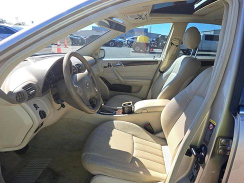 Used 2005 Mercedes-Benz C 320 Sedan w/ Sunroof Pkg image 10