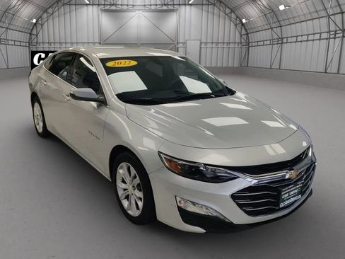 Used 2022 Chevrolet Malibu LT image 3