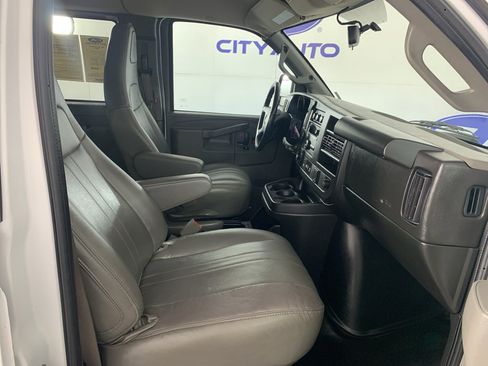Used 2023 Chevrolet Express 3500 LS RWD image 32