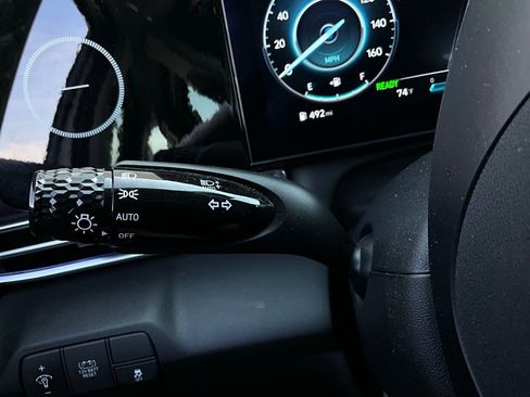 Used 2025 Hyundai Elantra Limited image 41