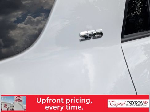 Used 2023 Toyota 4Runner SR5 Premium w/ Moonroof Package AWD/4WD image 8
