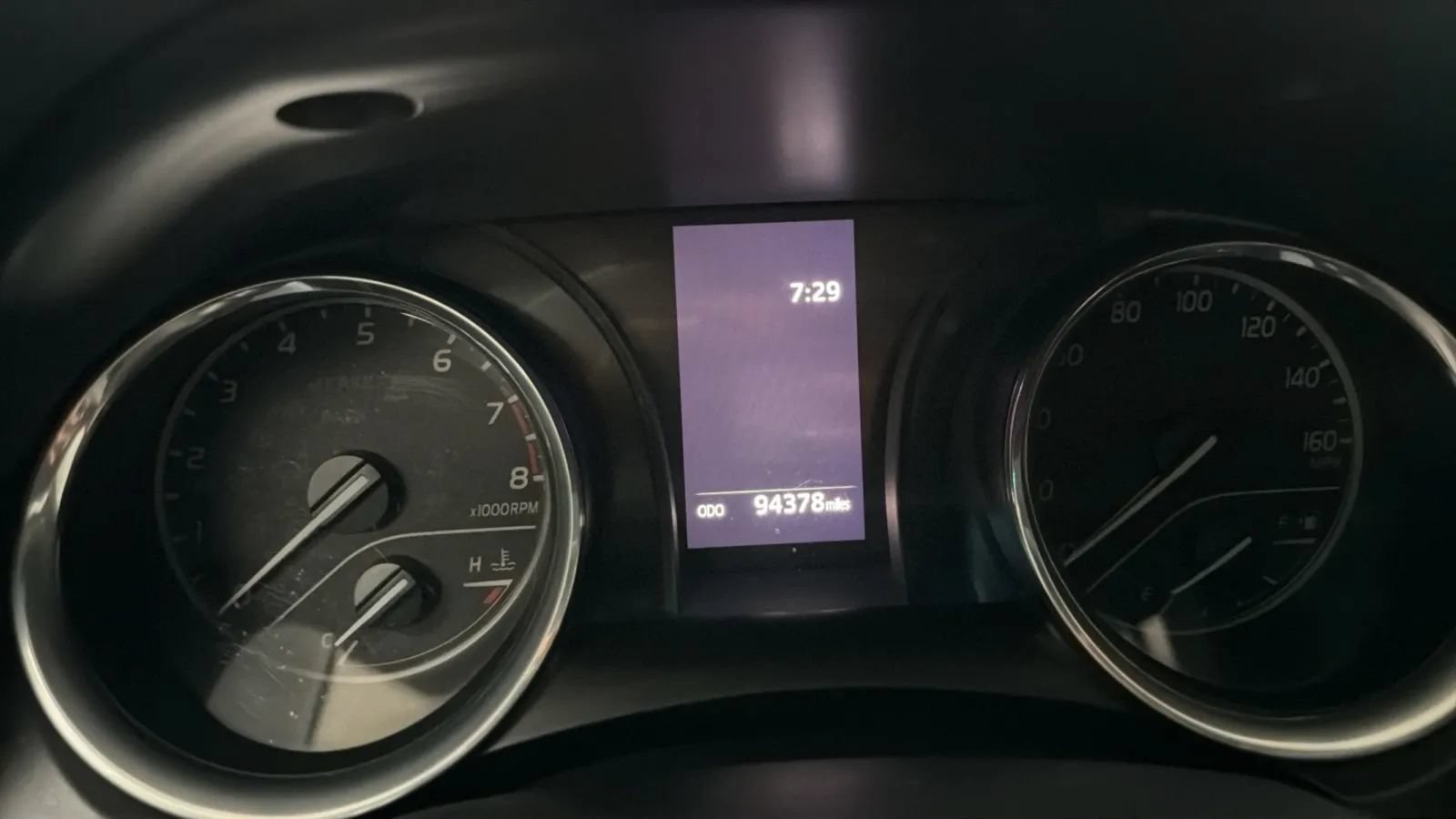 Used 2019 Toyota Camry SE FWD image 12