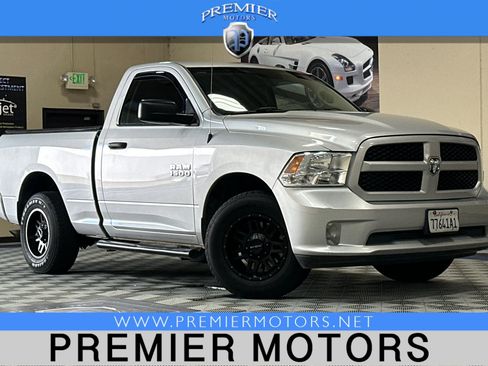Used 2017 RAM 1500 Express image 1