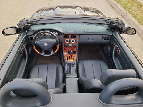 Used 2002 Mercedes-Benz SLK 320 image 18