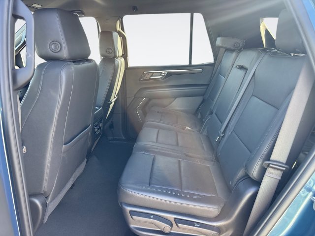 Used 2025 Chevrolet Tahoe LT RWD image 22