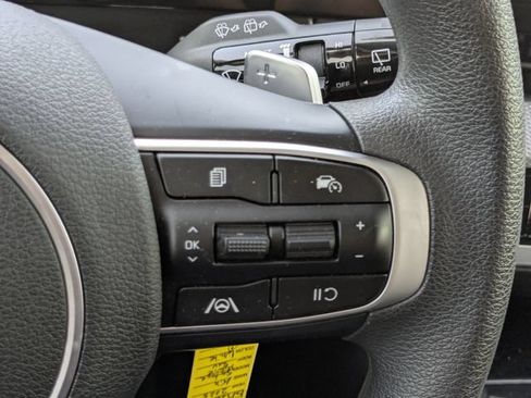 Certified 2025 Kia Sportage LX FWD image 27