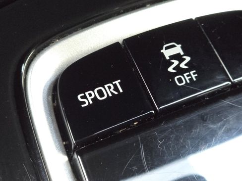 Used 2020 Toyota Corolla SE image 6