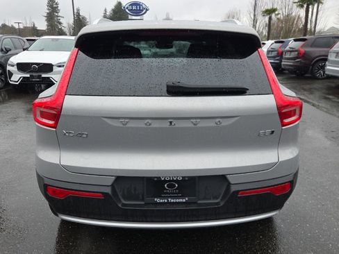 Certified 2025 Volvo XC40 B5 Plus image 12