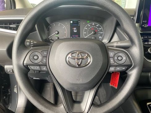 Certified 2025 Toyota Corolla LE AWD/4WD image 19