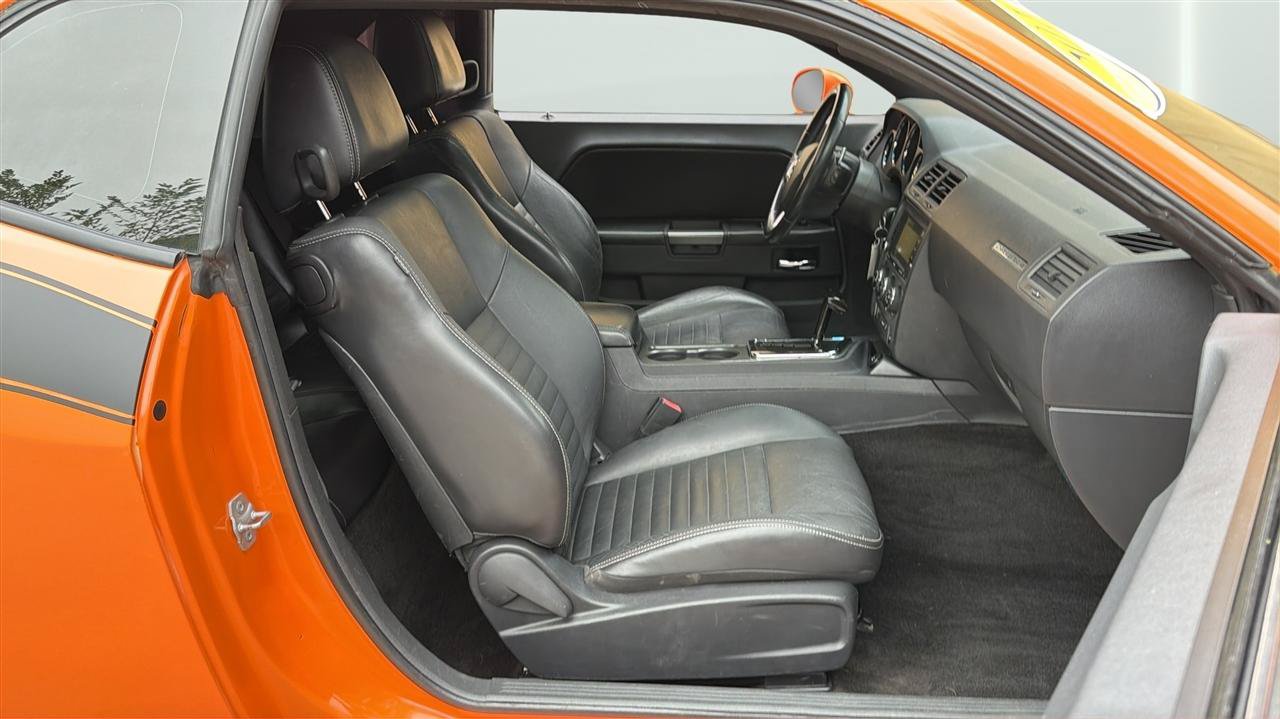 Used 2012 Dodge Challenger R/T RWD image 13