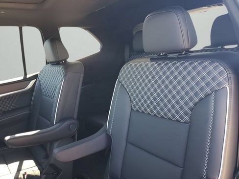 New 2026 GMC Acadia Denali w/ Super Cruise Package FWD image 20