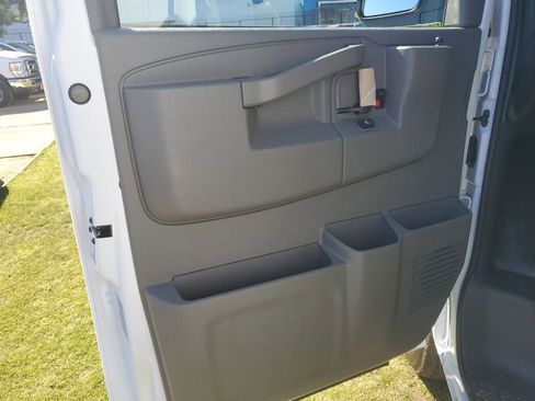 New 2025 Chevrolet Express 2500 w/ Driver Convenience Package image 17