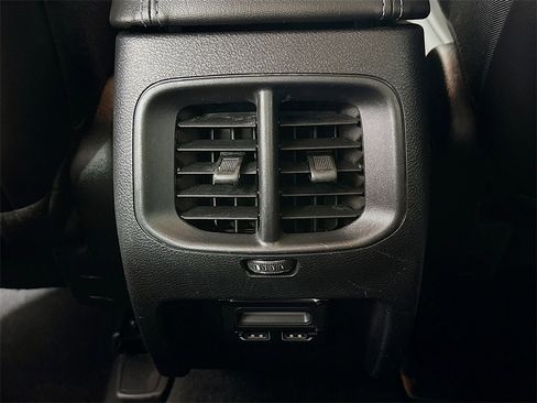 Used 2020 Jeep Cherokee Latitude Plus w/ Cold Weather Group image 24