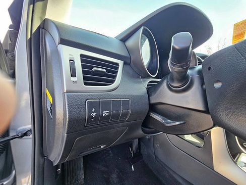 Used 2016 Hyundai Elantra GT image 24