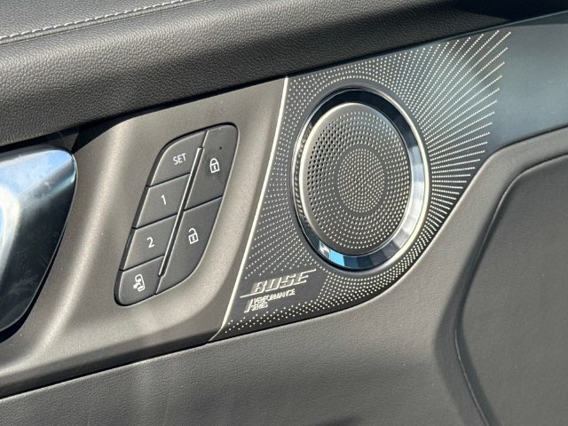 New 2027 Buick Enclave Avenir FWD image 17