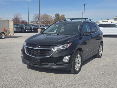 Used 2018 Chevrolet Equinox LT w/ Sun & Infotainment Package image 3