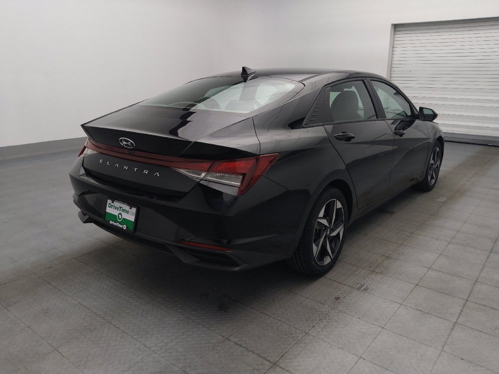Used 2023 Hyundai Elantra SEL w/ Convenience Package FWD image 9