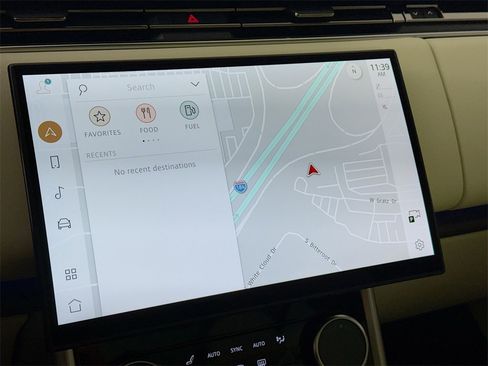 Used 2023 Land Rover Range Rover SE image 14