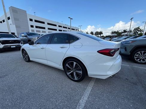 Used 2025 Acura TLX w/ Technology Package FWD image 9