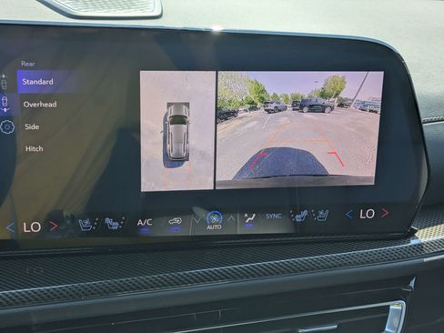 New 2026 Chevrolet Traverse High Country FWD image 23