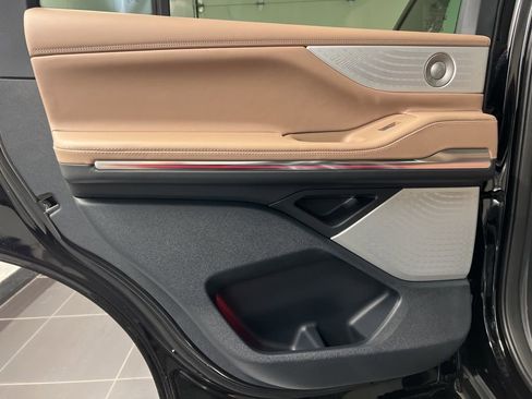 New 2026 Lincoln Navigator Black Label AWD/4WD image 36