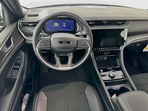 New 2026 Jeep Grand Cherokee L 4WD image 31