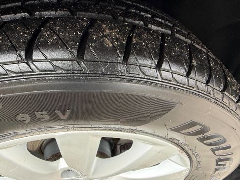 Used 2014 Volkswagen Passat 1.8T Wolfsburg Edition image 11