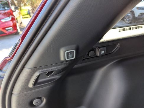 New 2025 Jeep Grand Cherokee Altitude AWD/4WD image 32