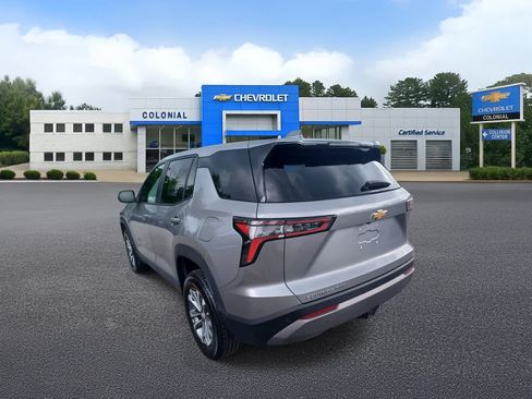 Used 2025 Chevrolet Equinox LT AWD/4WD image 5