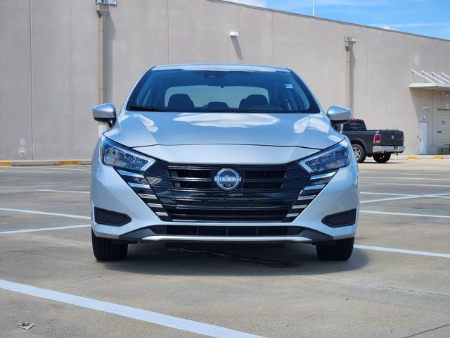 Used 2025 Nissan Versa SV FWD image 2
