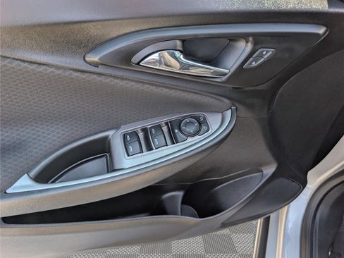 Used 2020 Chevrolet Malibu LS FWD image 18