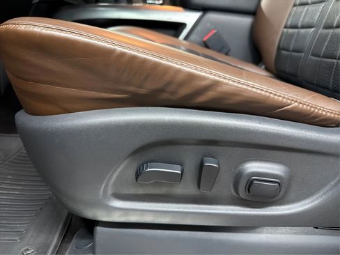 Used 2019 Nissan Titan Platinum Reserve w/ Platinum Utility Package image 40