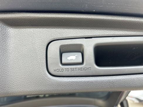 Used 2023 Honda CR-V EX-L image 8