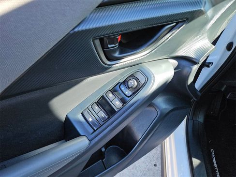 Used 2024 Subaru Crosstrek 2.0i Premium image 15