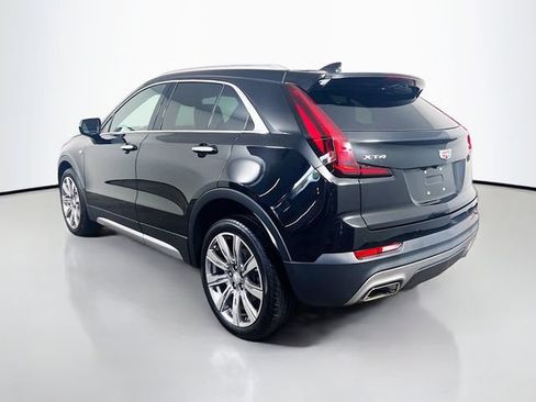 Used 2023 Cadillac XT4 Premium Luxury w/ Driver Assist Package FWD image 7