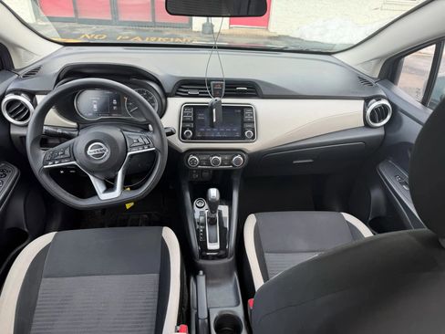Used 2021 Nissan Versa SV image 28